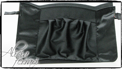 Carteras y Bolsos / 850010